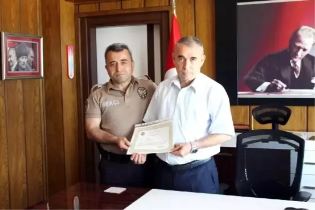 Yolcuların hayatını kurtaran bekçiye başarı belgesi