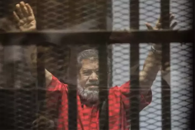 Berlin'de Mursi için gıyabi cenaze namazı kılındı
