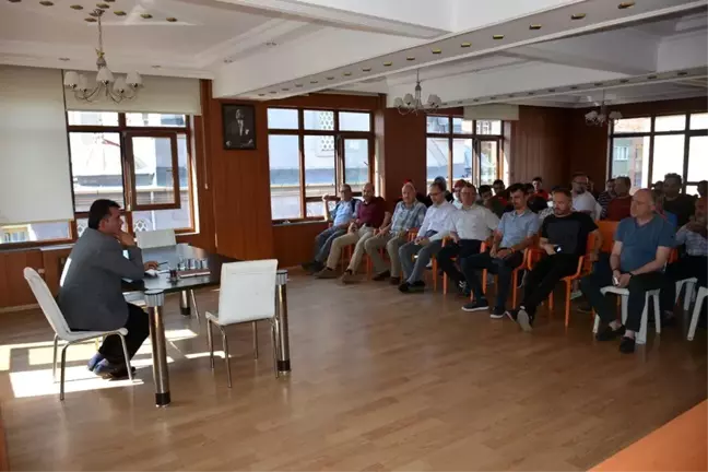 Başkan Şahin, esnaflarla istişare toplantısı düzenledi