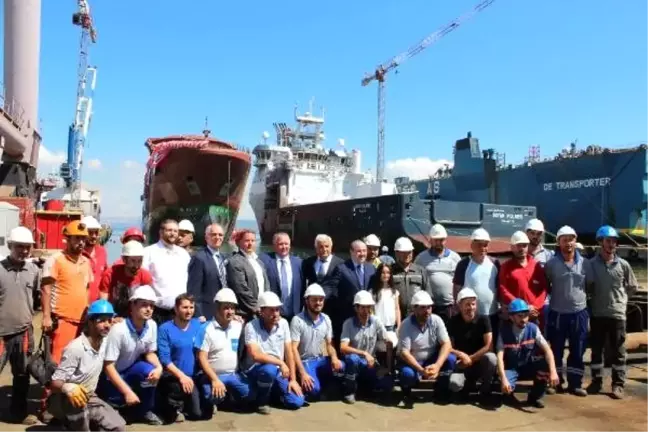 Bakan Varank Yalova'da gemi indirme törenine katıldı