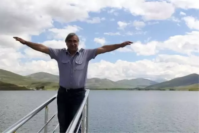 Bayburt'ta baraj gölünde tekne turu keyfi