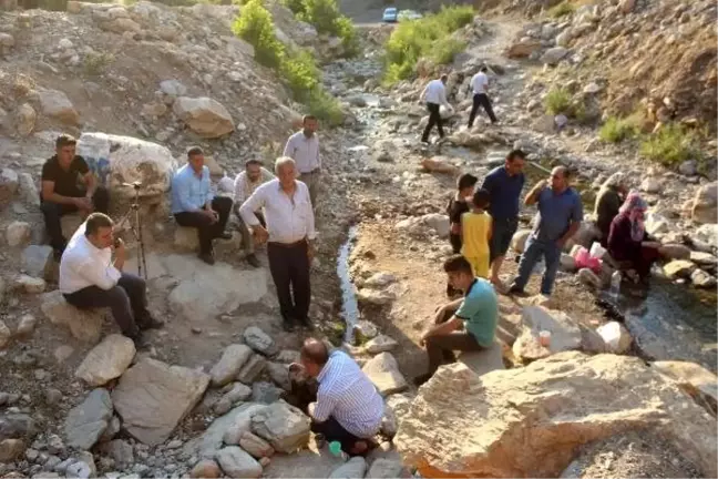 Sason'da suyunun şifalı olduğuna inanılan çeşmeye ziyaretçi akını