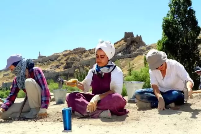 Doğu Anadolu'nun 7 bin yıllık yerleşme tarihi ortaya çıkarılıyor