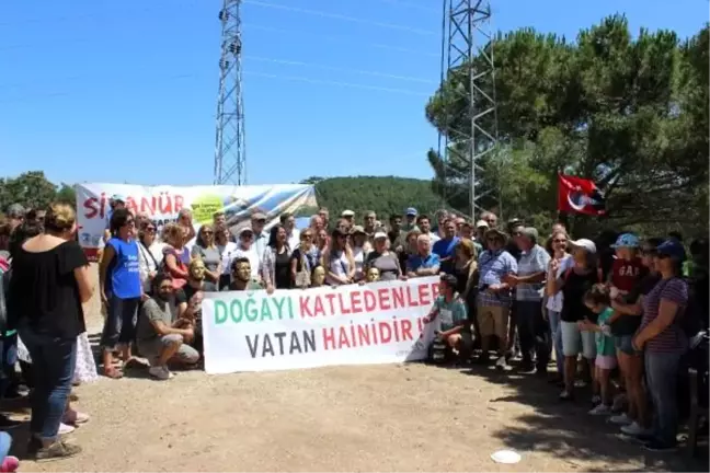 Kaz Dağları'nda maden faaliyetine tepki gösteren çevrecilerden 'su nöbeti'