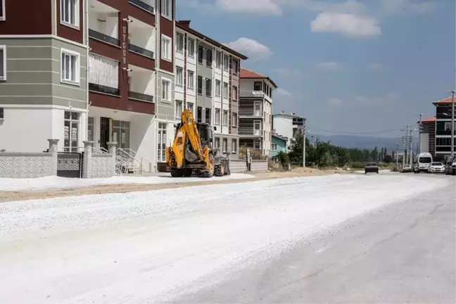 Dumlupınar Mahallesi'nde yol çalışması
