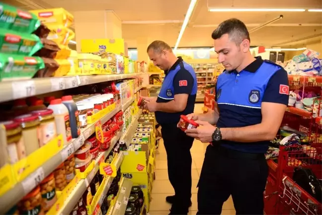 Kumluca'da zincir marketlere denetim