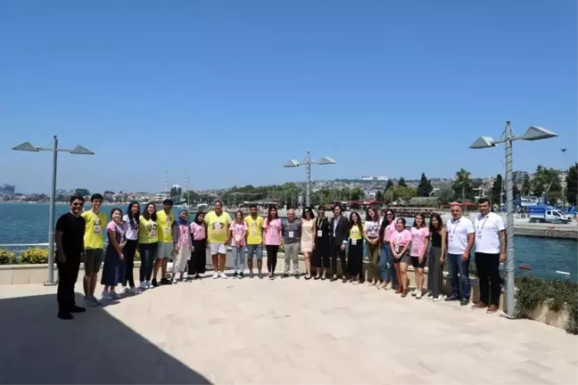 13 ülke genci Büyükçekmece'de ağırlandı