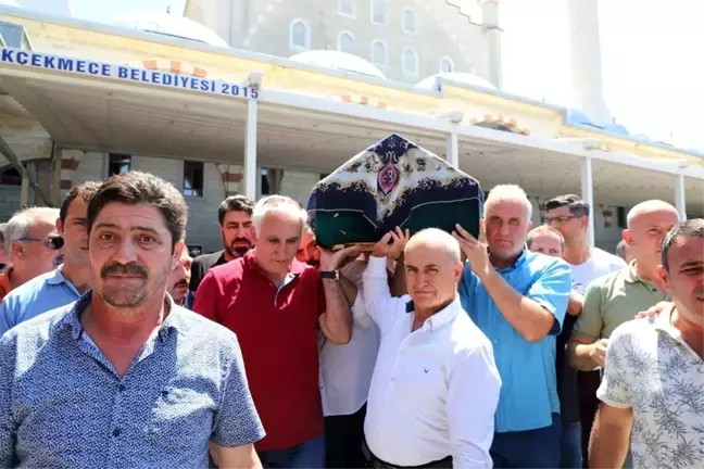 Başkan Akgün'ün yengesi son yolculuğuna uğurlandı