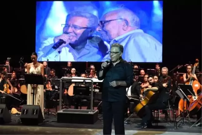 Bodrum'da konser veren zülfü livaneli: kadına şiddet, salgın hastalık gibi