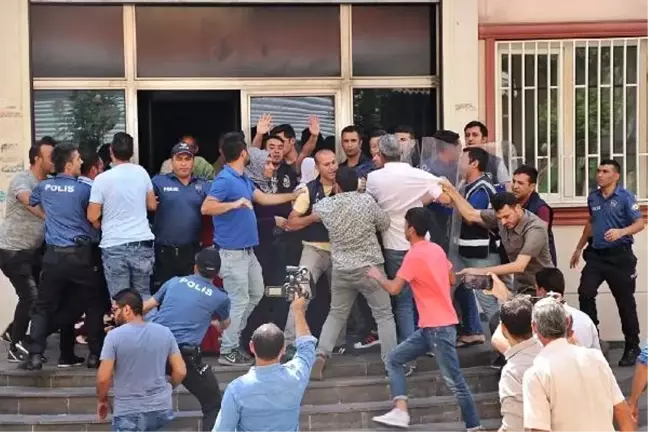 Oğlunun dönmesini isteyen annenin hdp'deki eylemi 3'üncü günde (2)