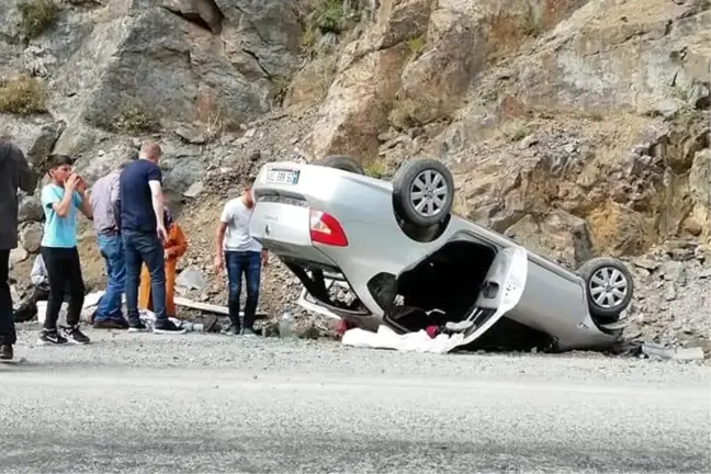 Gümüşhane'de otomobil takla attı: 4 yaralı