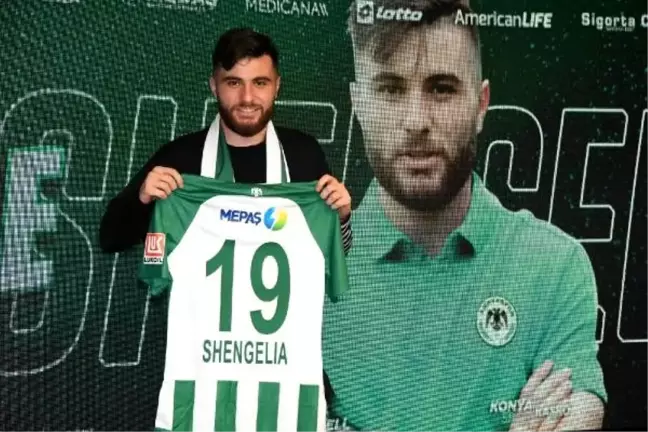 Konyaspor'da çifte imza