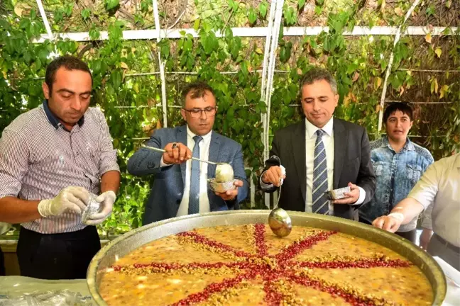 Taşköprü'de 3 bin kişiye aşure ikram edildi