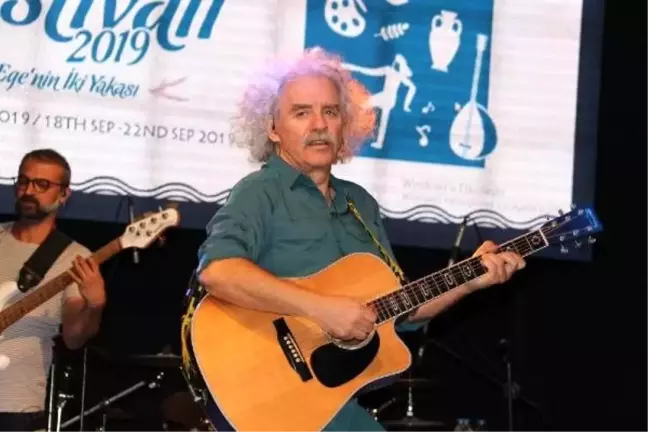 Çeşme festivali, yeni türkü konseriyle sona erdi