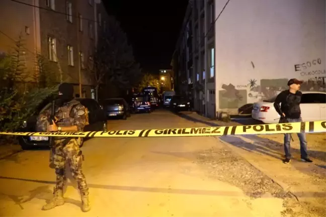 Eskişehir'de 2 teröristin öldürüldüğü hücre evinde aramalar sürüyor