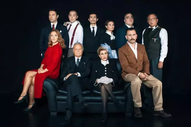 Ediz Hun ilk kez tiyatro sahnesinde seyirciyle buluşacak