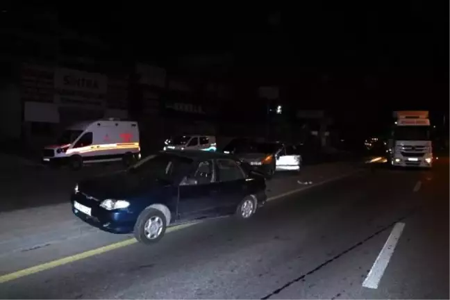 Başkent'te zincirleme trafik kazası: 2'si çocuk, 4 yaralı