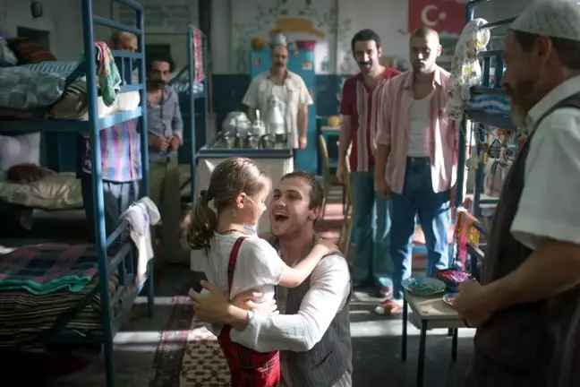 '7. Koğuştaki Mucize'den rekor açılış!