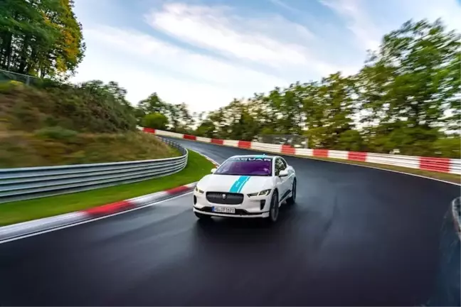 Jaguar I-PACE RACE eTAXI ile Nürburgring'de Unutulmaz Bir Deneyim