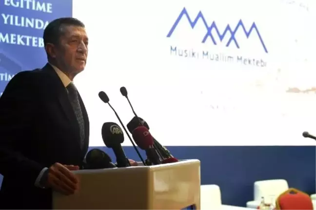 Bakan Selçuk: Sanata dair hassasiyetin gelişmesini bekliyoruz