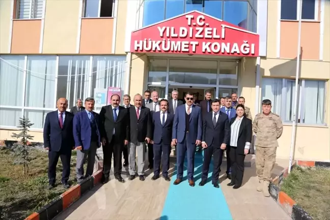 Sivas Valisi Ayhan Yıldızeli ilçesinde incelemede bulundu