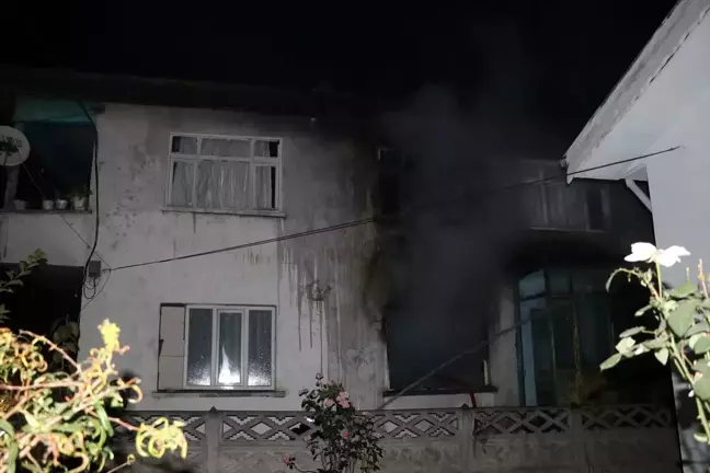 Düzce'de ev yangını
