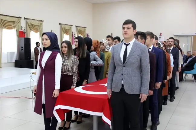 Sivas'ta 24 Kasım Öğretmenler Günü kutlandı