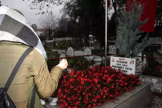 Öğrenciler şehit Kaymakam Safitürk'ü unutmadı