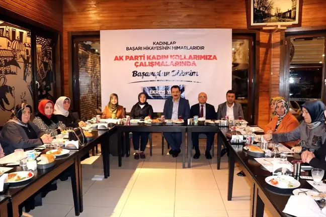 AK Parti Genel Başkan Yardımcısı Yavuz, Sakarya'da partililerle buluştu