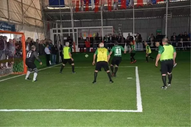 Kocaelispor'un efsaneleri Efe için ter döktü