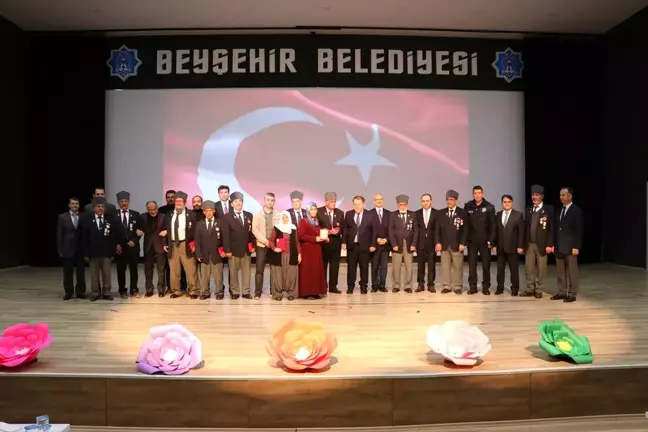 Beyşehir'de Kıbrıs gazilerine milli mücadele madalyaları verildi