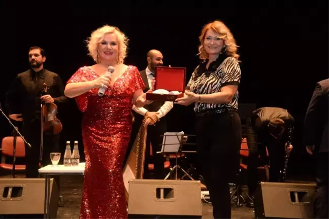 Zeki Müren 88'inci yaşında Bilecik'te anıldı