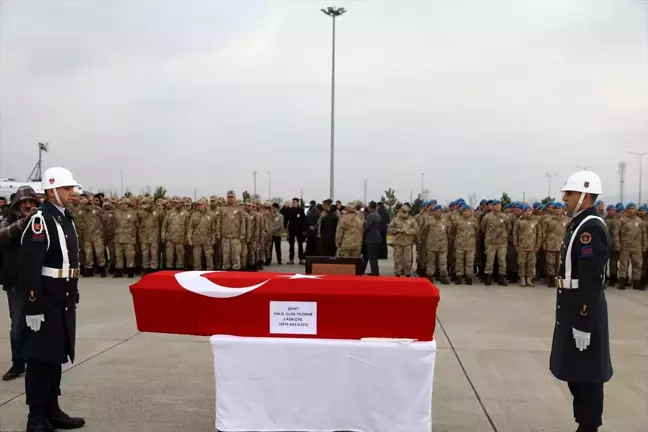 Bingöl'de kaza sonucu şehit olan asker için tören