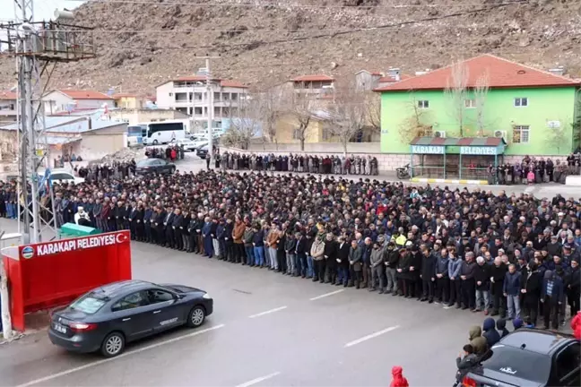 İşçi midibüsünün çarptığı lise öğrencisi toprağa verildi