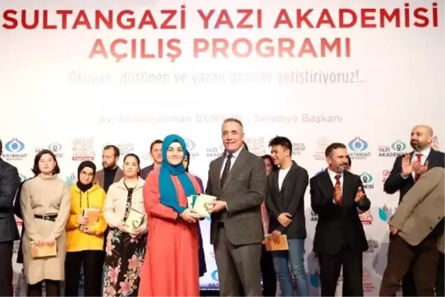 Sultangazi'de geleceğin yazarları yetişiyor