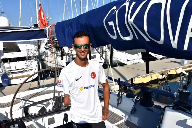 Tek koluyla şampiyonluklara yelken açıyor