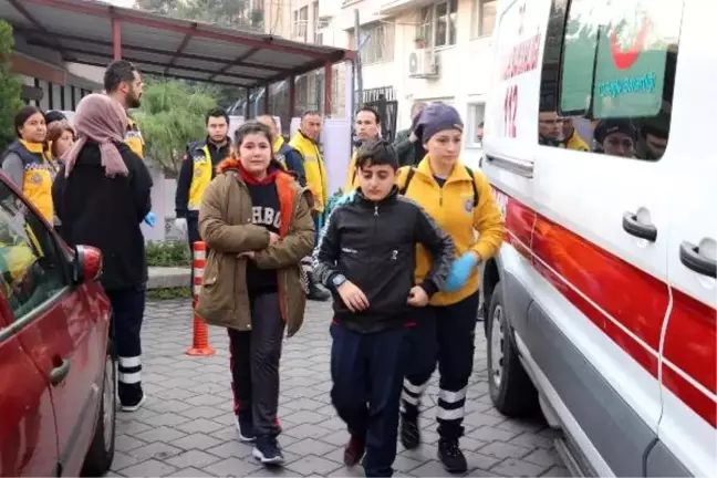 Denizli'de 11 öğrenci gıda zehirlenmesi şüphesiyle hastaneye kaldırıldı (2)- Yeniden
