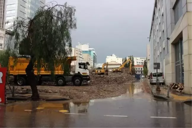 İzmir'de 60 katlı gökdelen projesine tepki