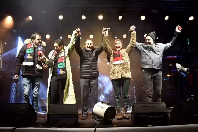 Çılgınlar Kulübü'nün yeni yıl konseri
