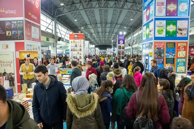 Bursa Büyükşehir Belediyesi Kitap Fuarı'nı 121 bin 584 kişi ziyaret etti