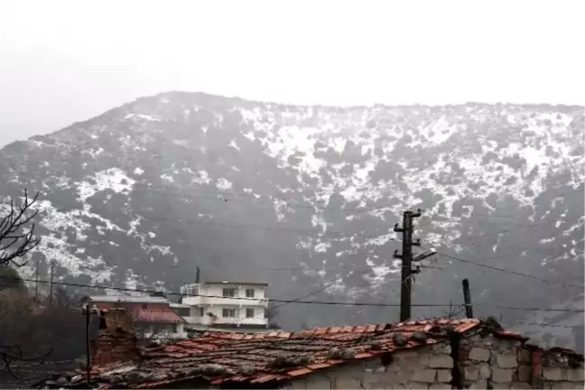 İzmir'in dağları karla kaplandı