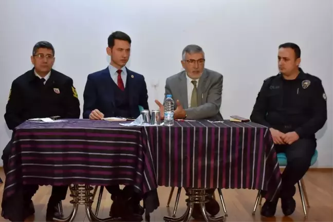 İnönü'de muhtarlar, güvenlik ve halkla buluşma toplantısı yapıldı