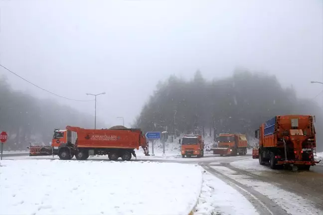 Bolu Dağı'nda yoğun kar yağışı