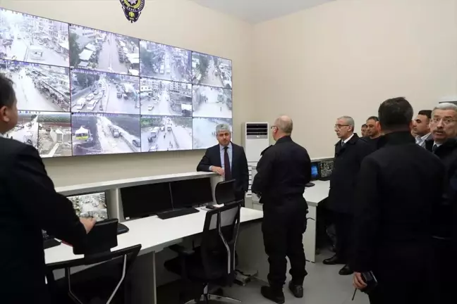 Hatay Valisi Doğan, Afrin'de incelemelerde bulundu
