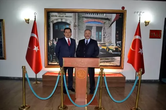 MGK Genel Sekreteri Hacımüftüoğlu, Bolu Valisi Ümit'i ziyaret etti