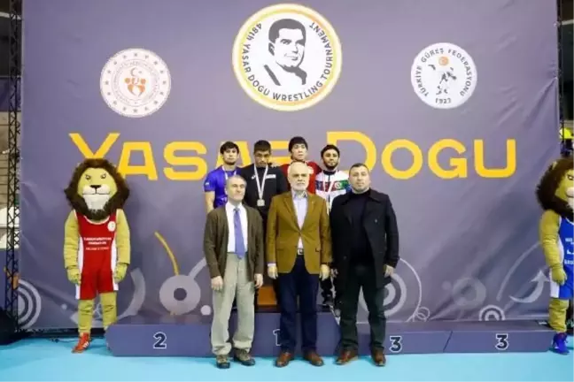 Yaşar Doğu Uluslararası Güreş Turnuvası'nda millilerden 2 günde 13 madalya