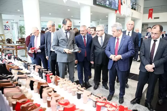 Kahramanmaraş'ta kadın ayakkabısı üretiminin geleceği ele alındı