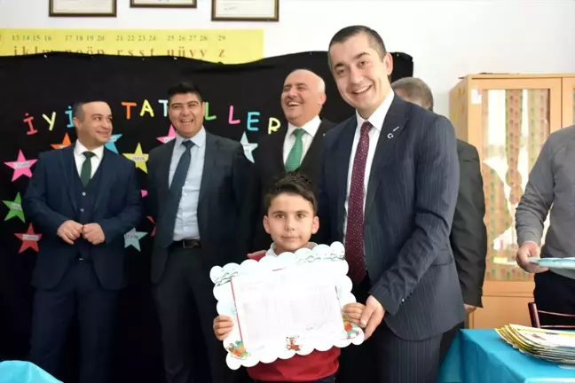 Kızılcahamam'da 3310 öğrenci ve 365 öğretmen yarıyıl tatiline girdi