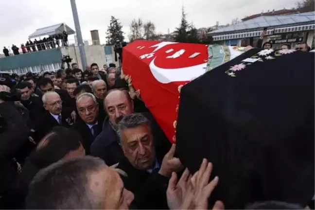 Rahşan Ecevit, son yolculuğuna uğurlandı (2)