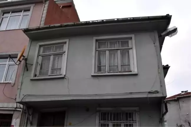 Orhan Kemal'in bir süre yaşadığı ev yıkılma tehlikesiyle karşı karşıya